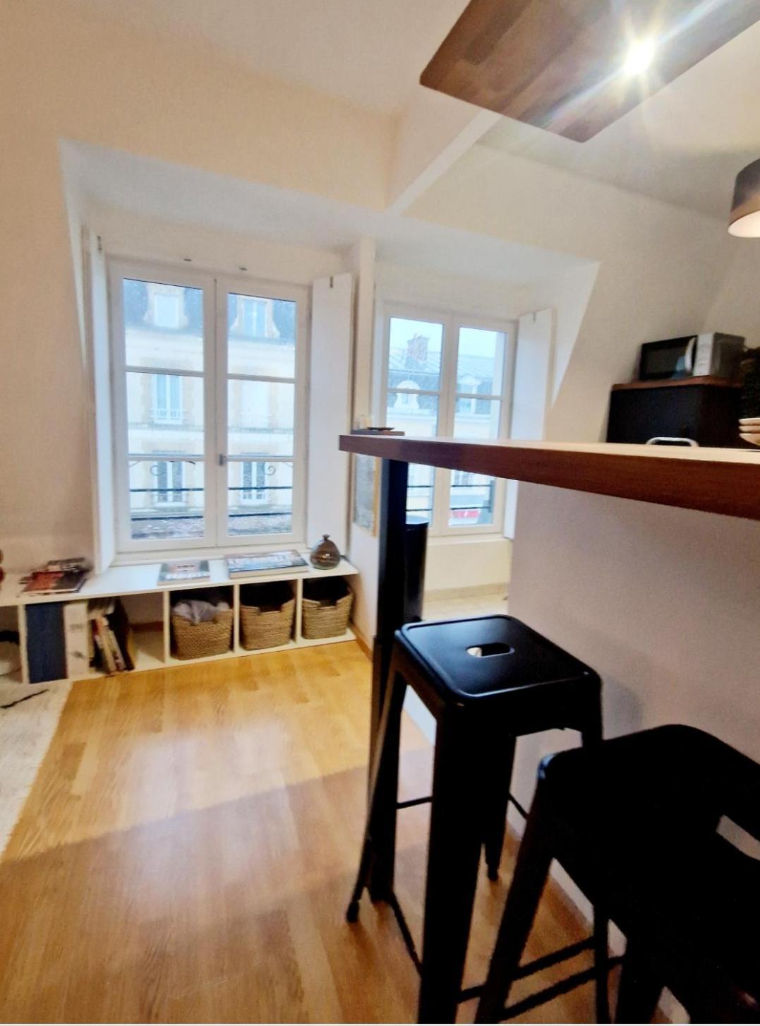 Chez Valerian, Gare De Apartment *